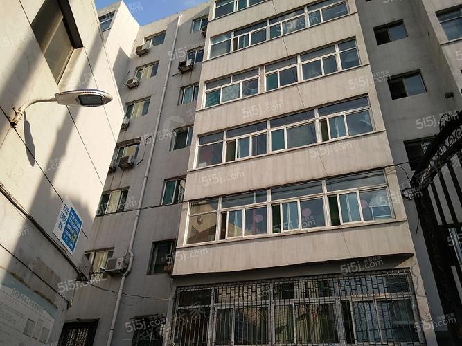 物业暂无数据小区在售房源4套小区在租房源1套同小区在售查看更多同