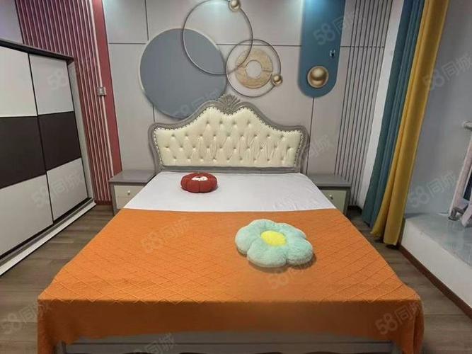年代:2015建筑类型:多层物业公司:苏州物源物业管理物业费用